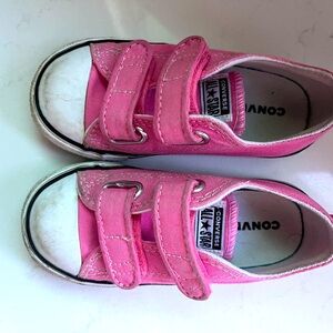 Converse Chuck Taylor All Star Easy-On TD Infant Girls'/Boys' Sneaker. Size 8